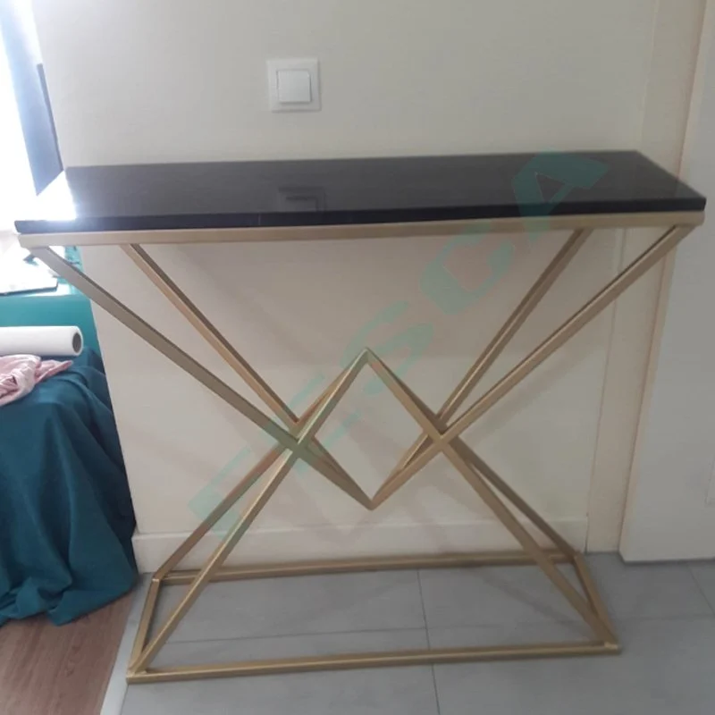 Crystal Model Dresser